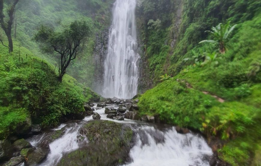 Moshi town and Mount Kilimanjaro travel setting